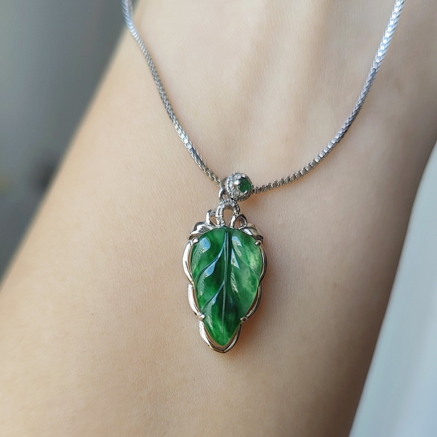 Type A Icy Jade Jadeite Leaf with 18k Gold and natural diamond Pendant