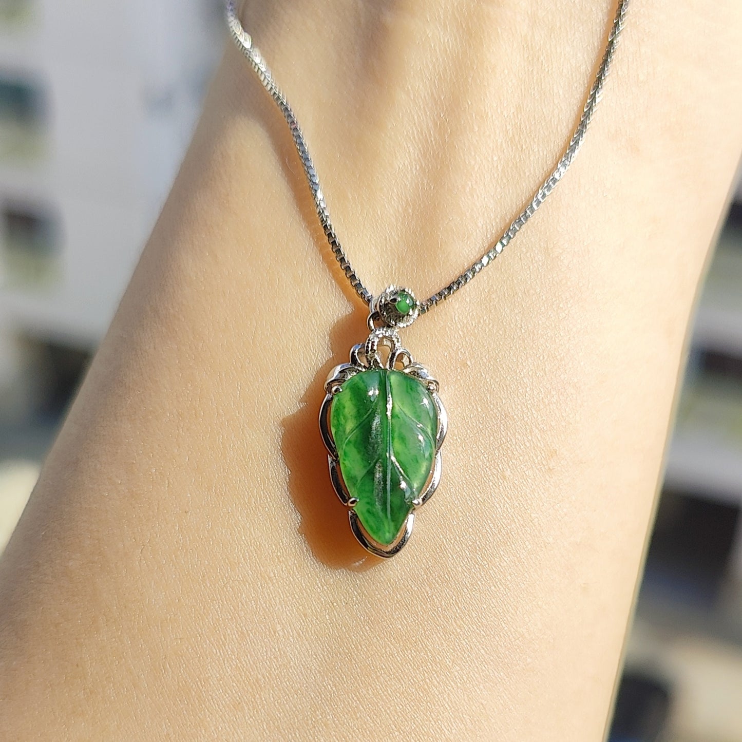 Type A Icy Jade Jadeite Leaf with 18k Gold and natural diamond Pendant